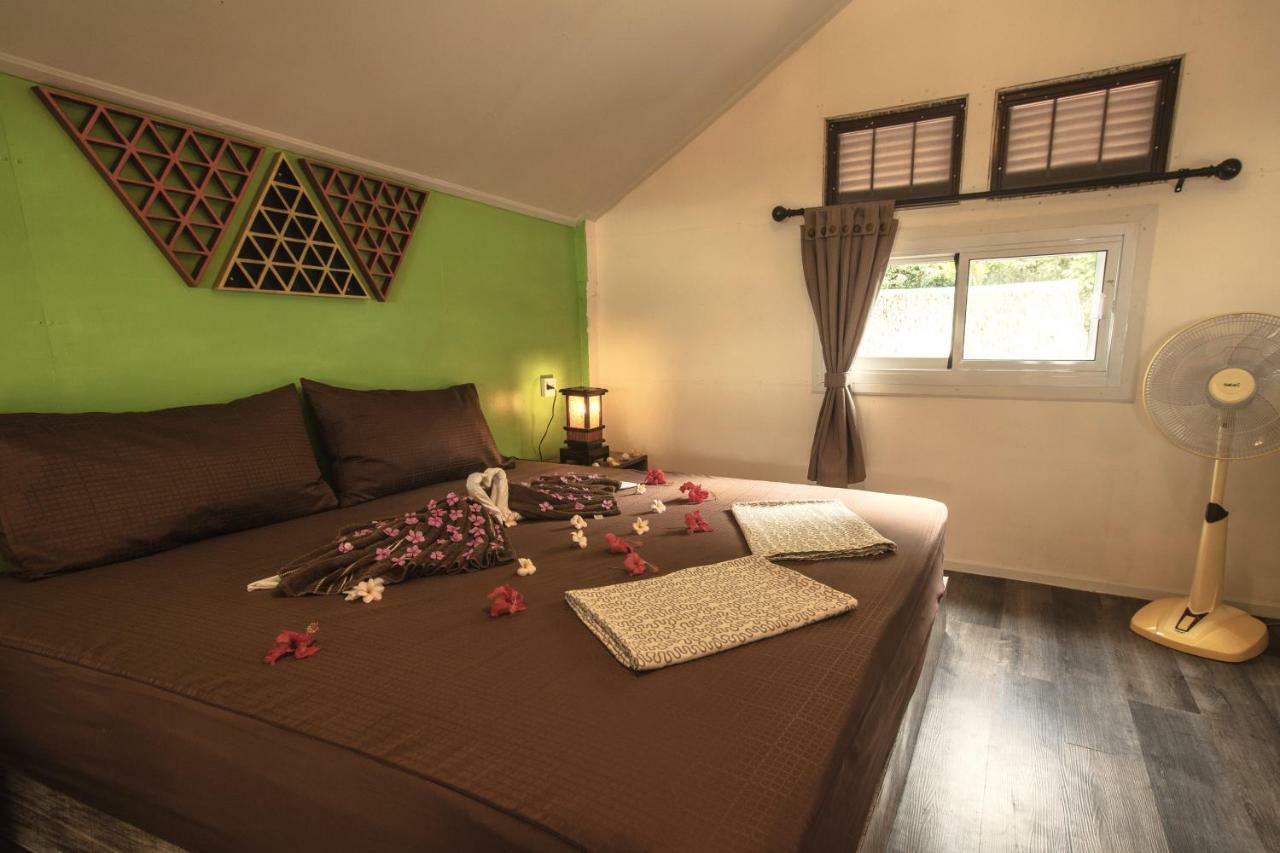 Phayam Friends Hotel Ко Паям Екстериор снимка